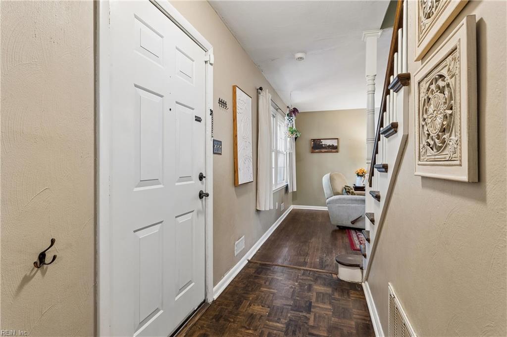 216 Oxford Rd Property Photo 24