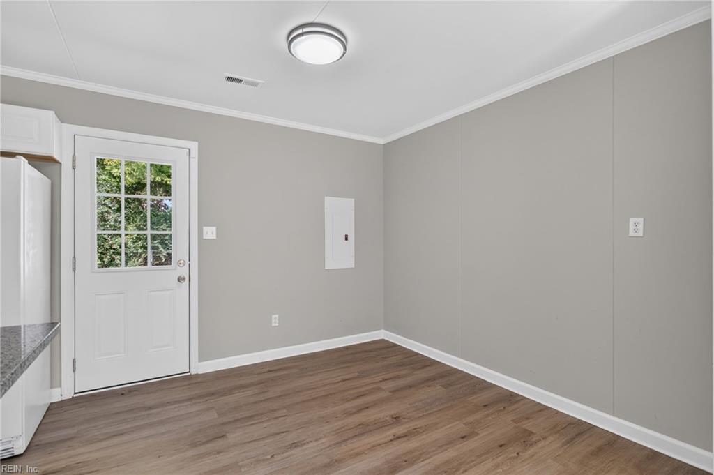 1803 Somerville Dr Property Photo 4