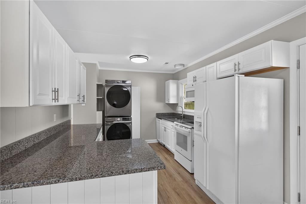 1803 Somerville Dr Property Photo 5