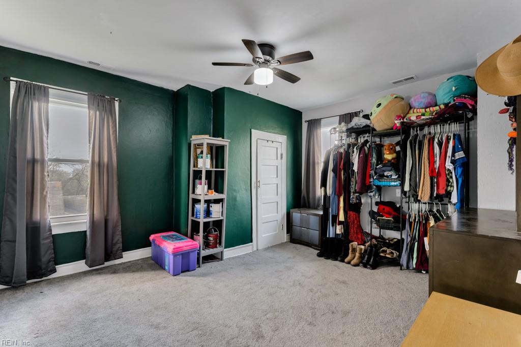 2406 Hale St Property Photo 22