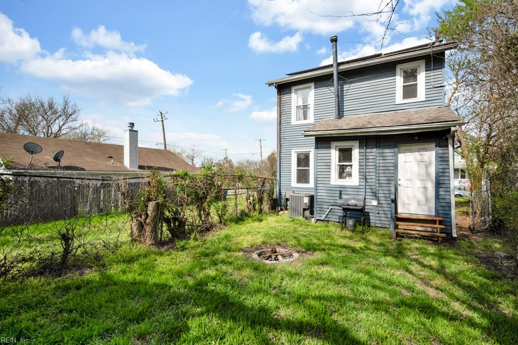 2406 Hale St Property Photo 25