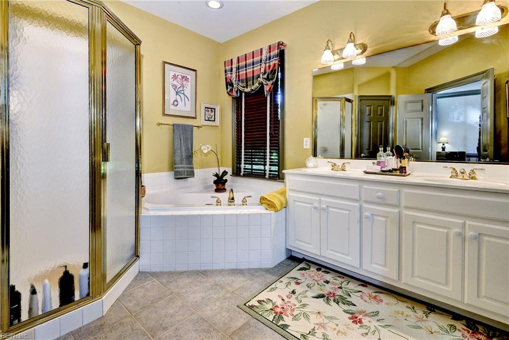 100 Doral Property Photo 24