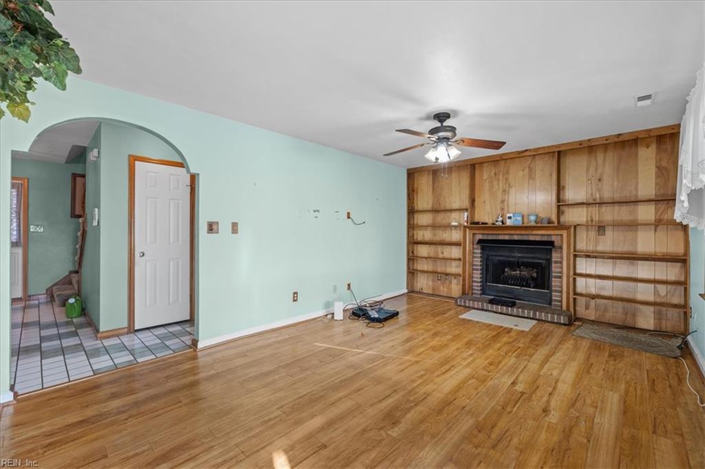 1005 Melton Ct Property Photo 6