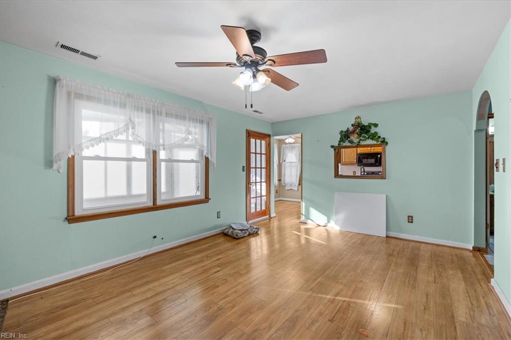 1005 Melton Ct Property Photo 8