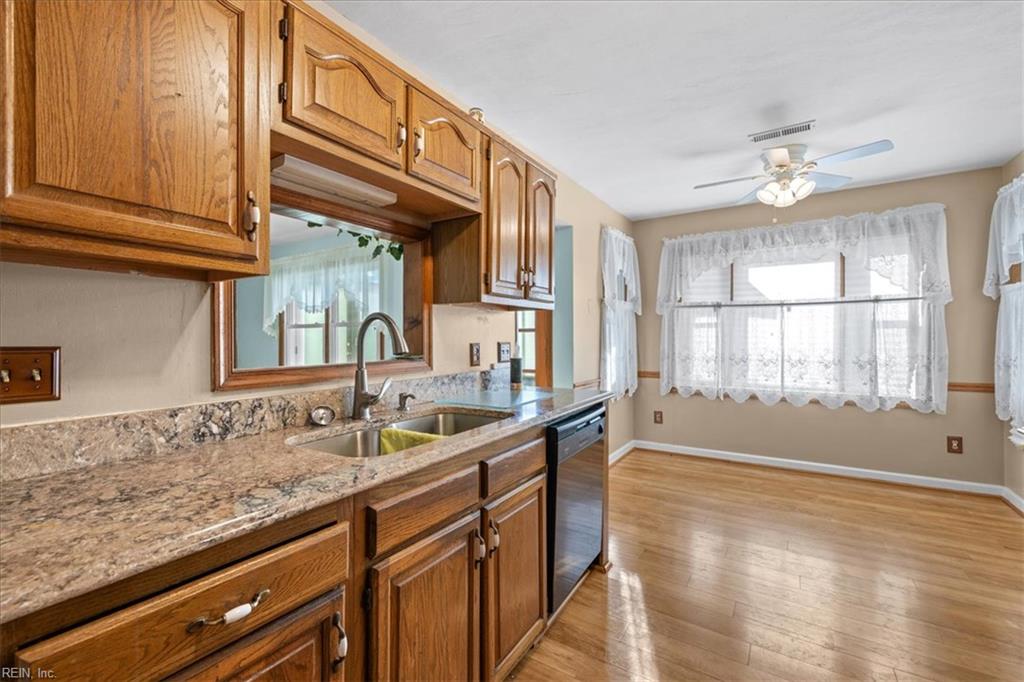 1005 Melton Ct Property Photo 14