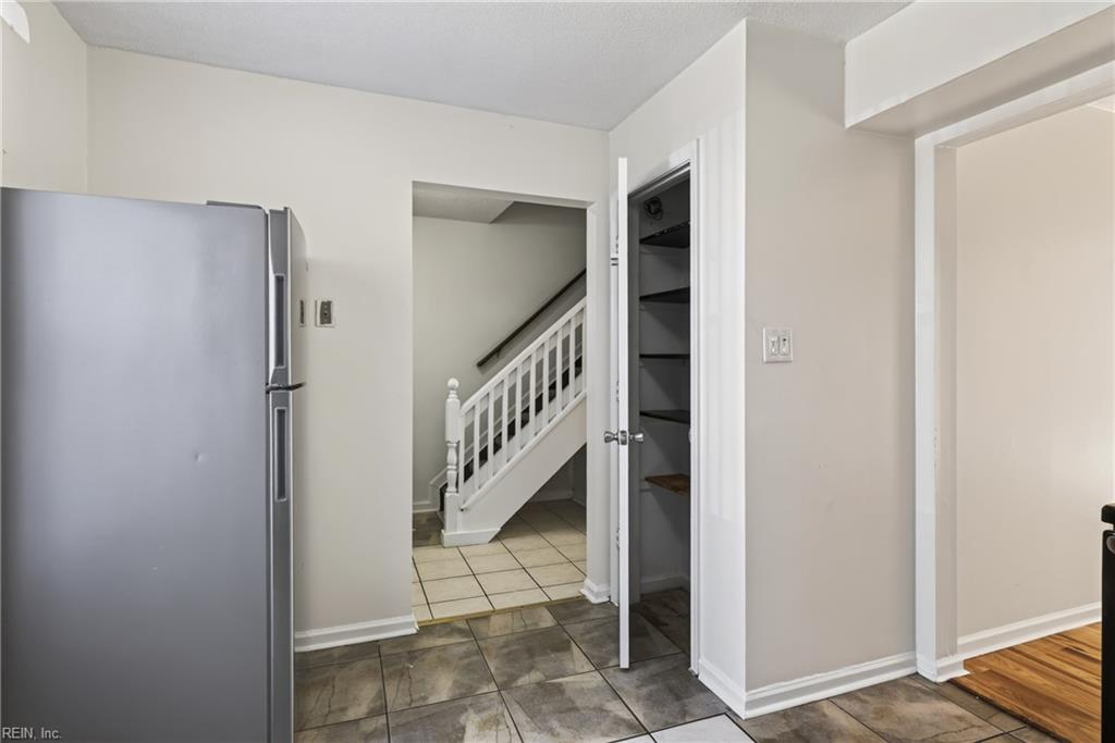 5902 Appleton Ct Property Photo 5