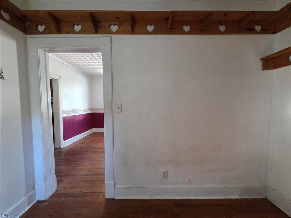 900 E Pembroke Ave Property Photo 19