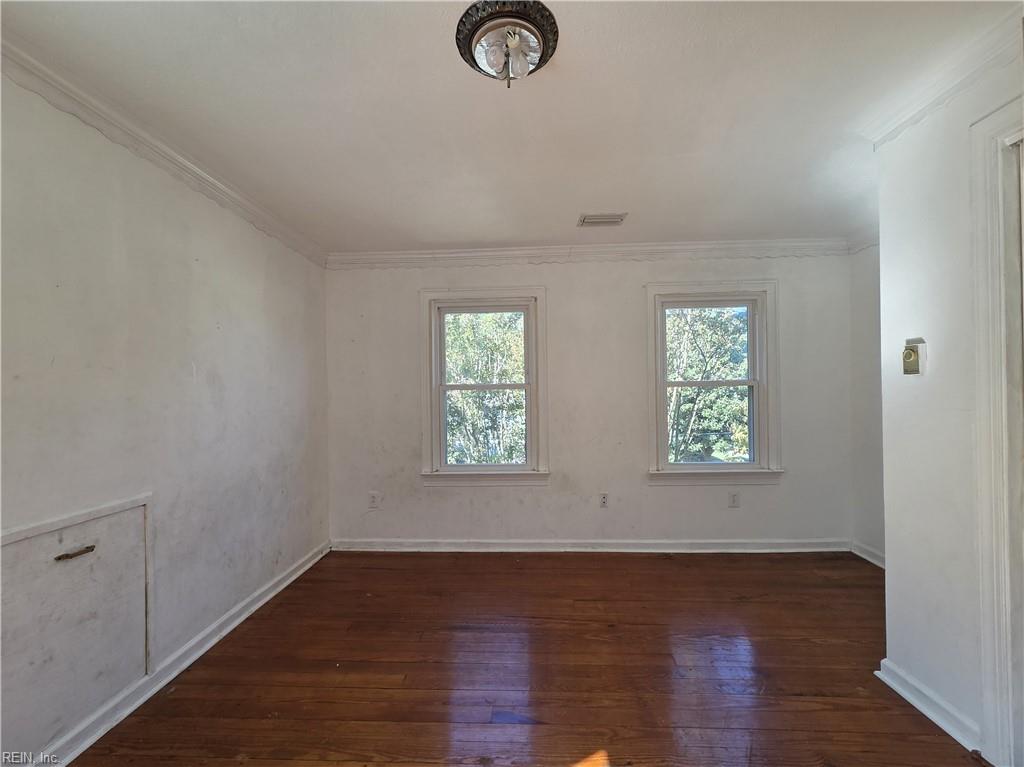 900 E Pembroke Ave Property Photo 24