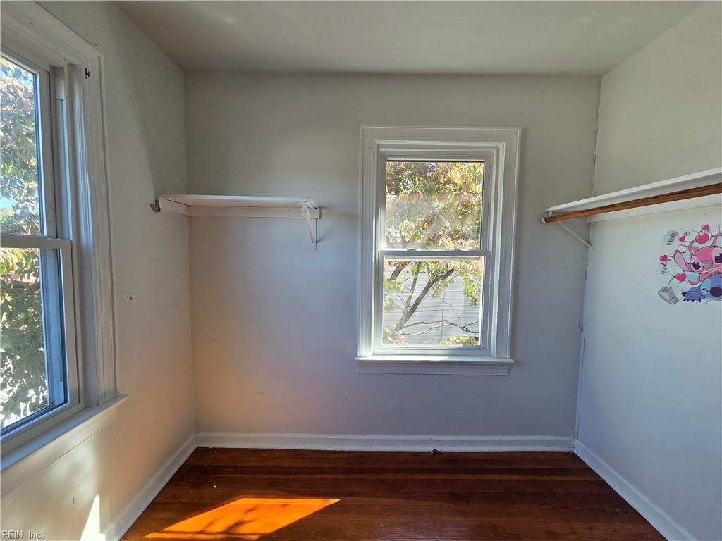 900 E Pembroke Ave Property Photo 32