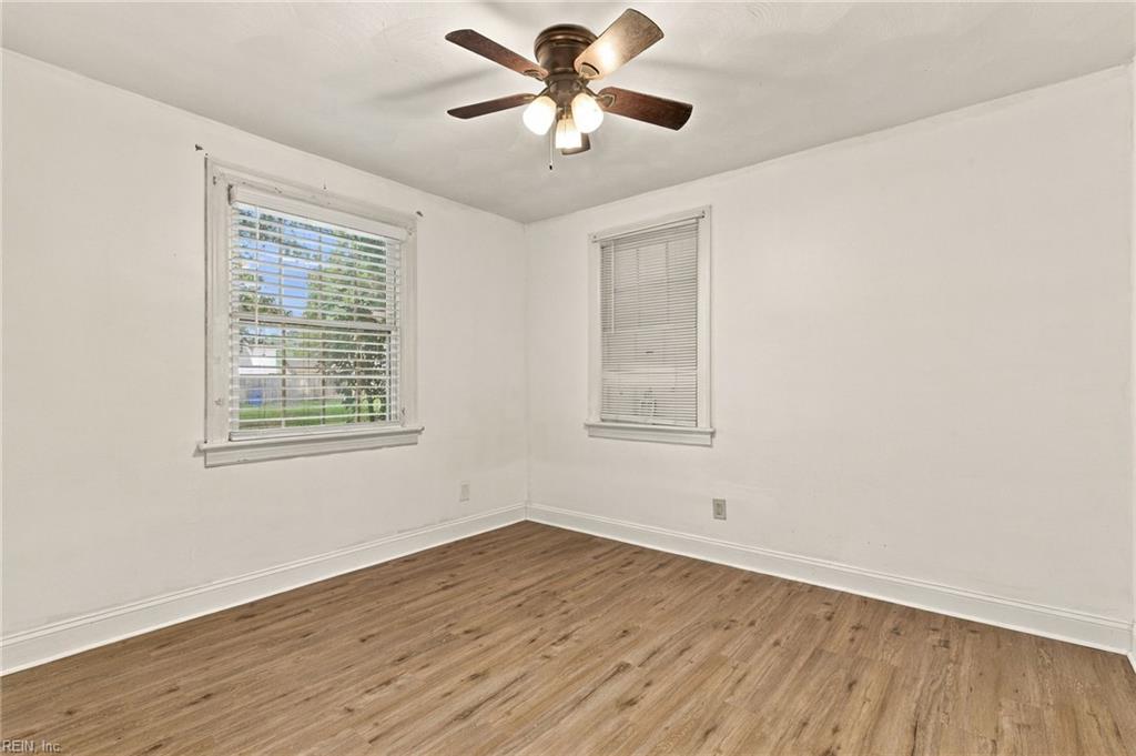 912 Wakefield Ave Property Photo 14