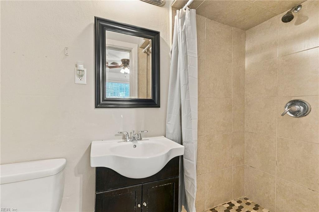 912 Wakefield Ave Property Photo 15