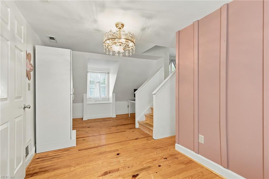 912 Wakefield Ave Property Photo 16