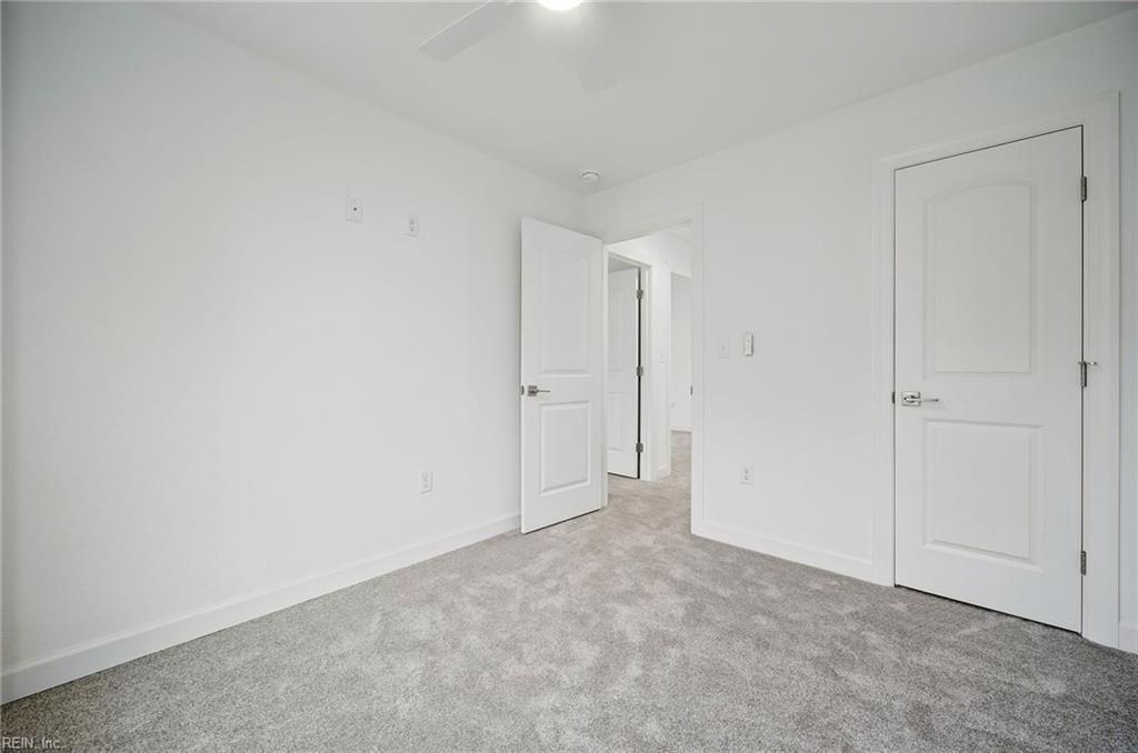 2144 Oregon Ave Property Photo 29