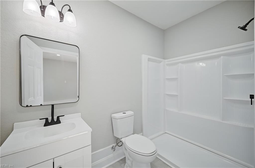 4004 Clifford St Property Photo 12
