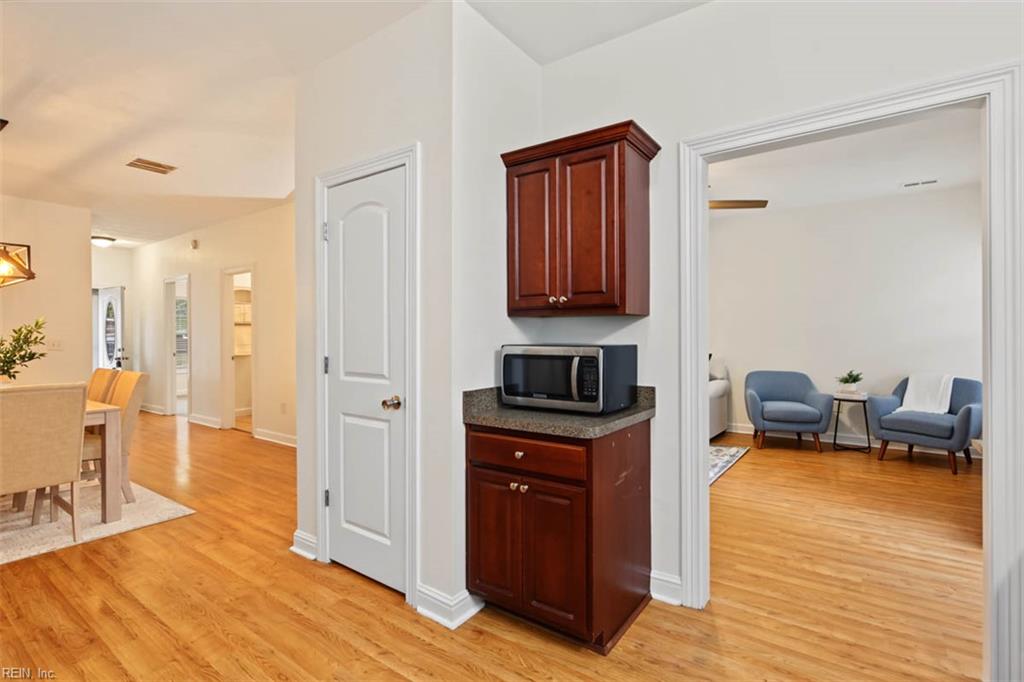 1403 Elder Ave Property Photo 15