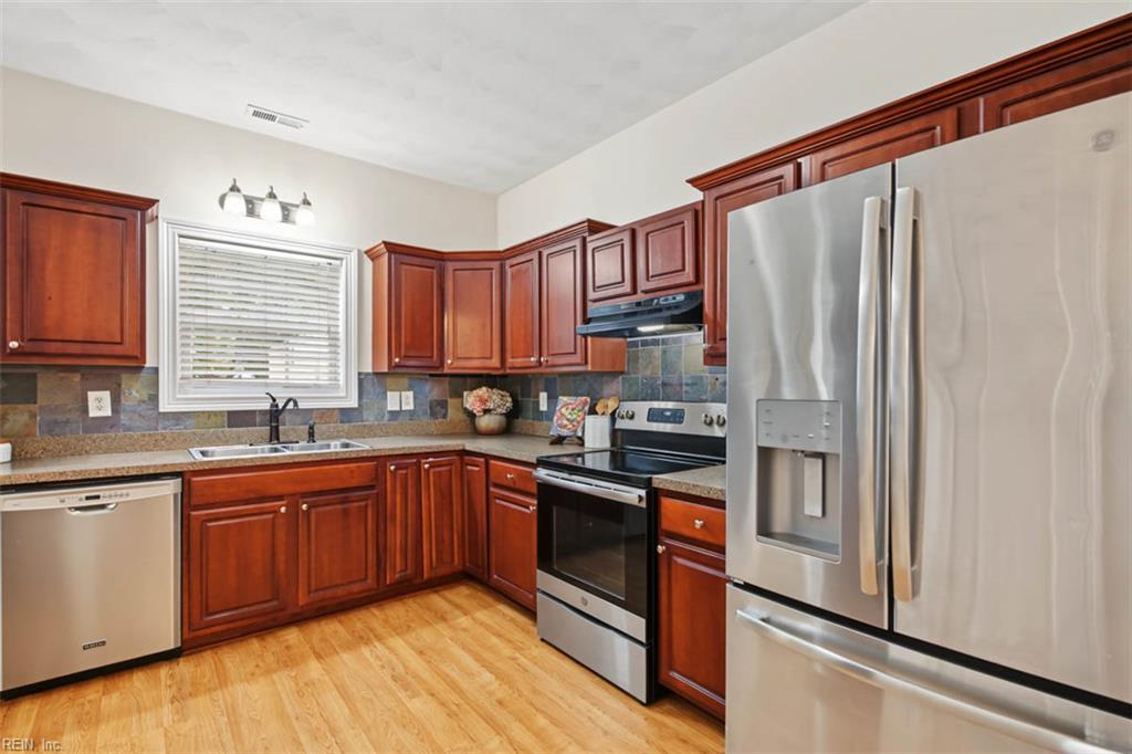 1403 Elder Ave Property Photo 16