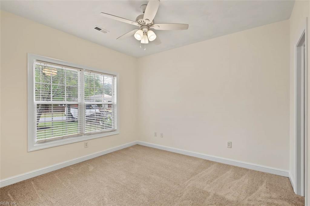 1403 Elder Ave Property Photo 18