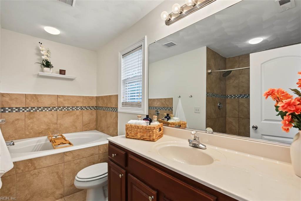 1403 Elder Ave Property Photo 25