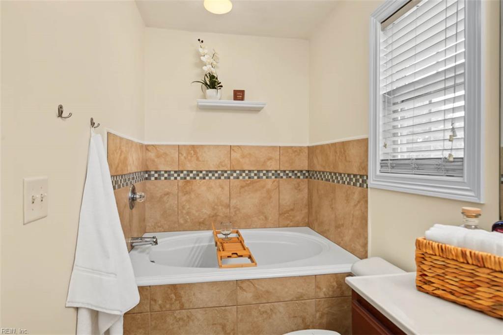 1403 Elder Ave Property Photo 26