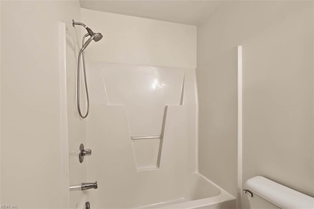 1403 Elder Ave Property Photo 32