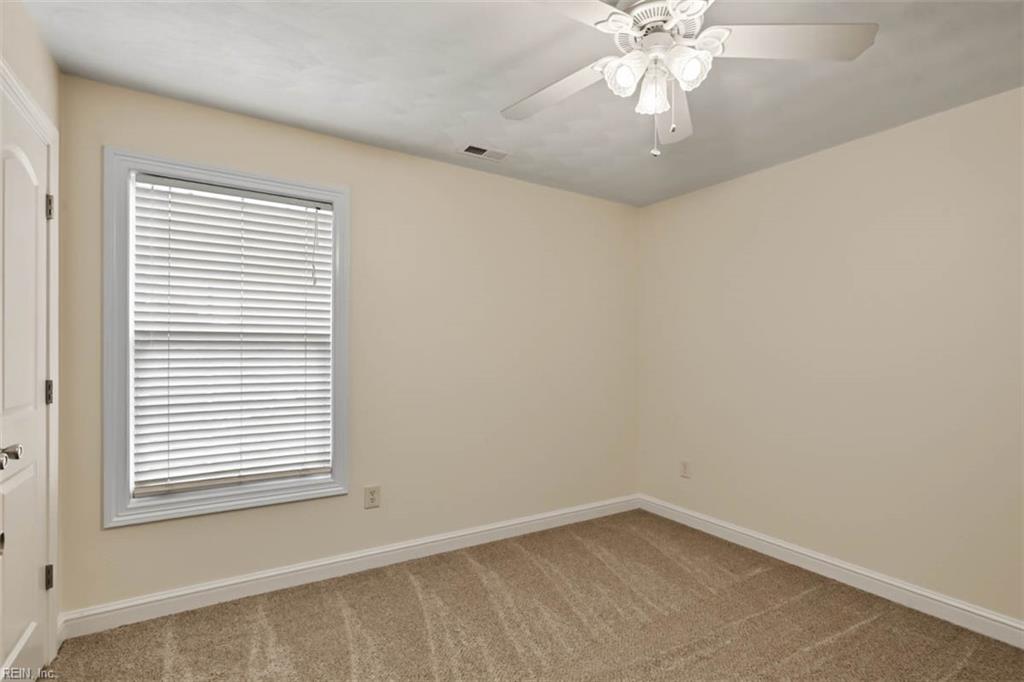 1403 Elder Ave Property Photo 33