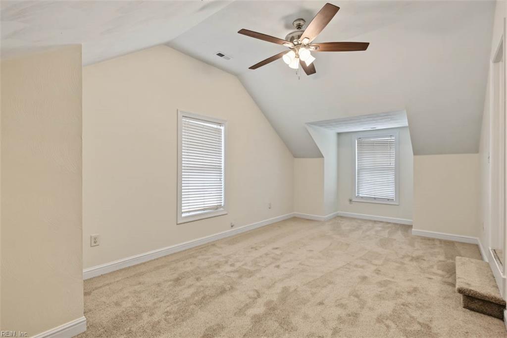 1403 Elder Ave Property Photo 34