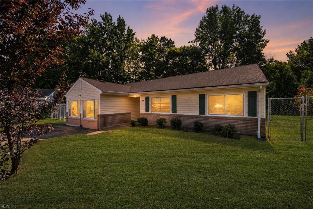 700 Saxon CT Property Photo 1