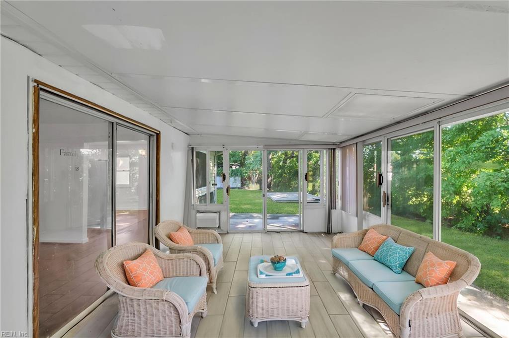 700 Saxon Ct Property Photo 7