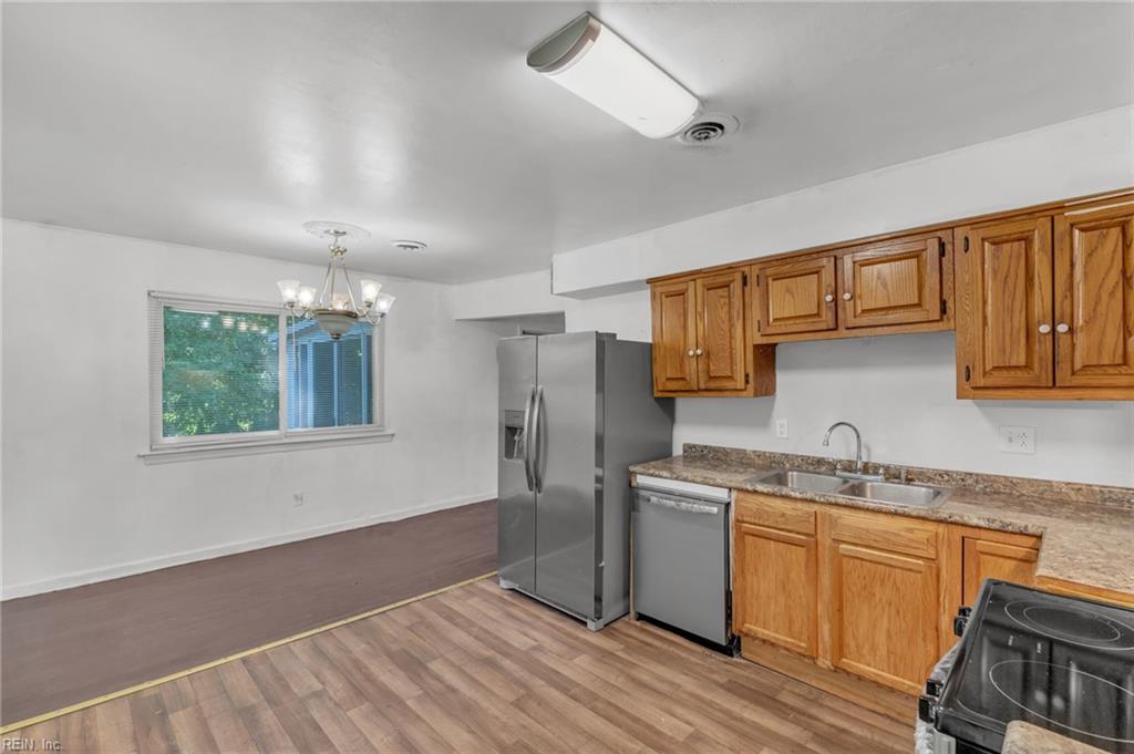 700 Saxon Ct Property Photo 21