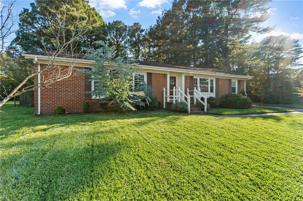 5817 Craneybrook Ln Property Photo 3