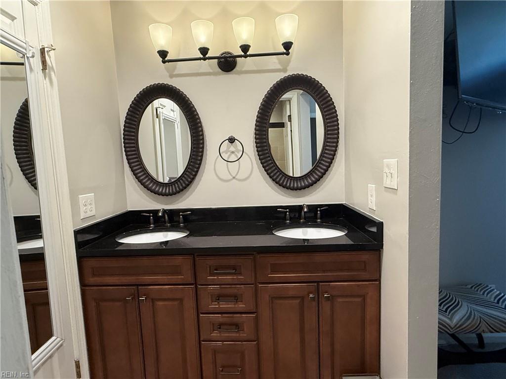 416 Mishannock Way Property Photo 10
