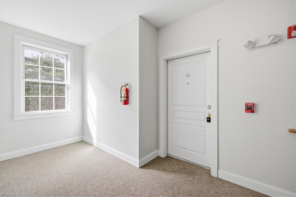 435 E Freemason St Property Photo 3