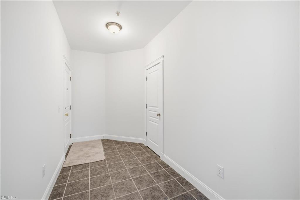 435 E Freemason St Property Photo 5