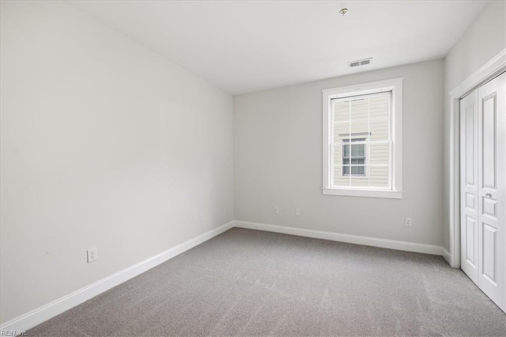 435 E Freemason St Property Photo 24