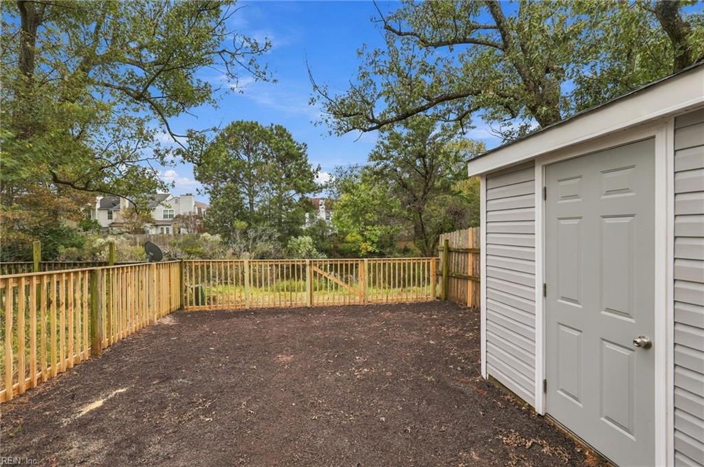 1614 Jameson Dr Property Photo 33