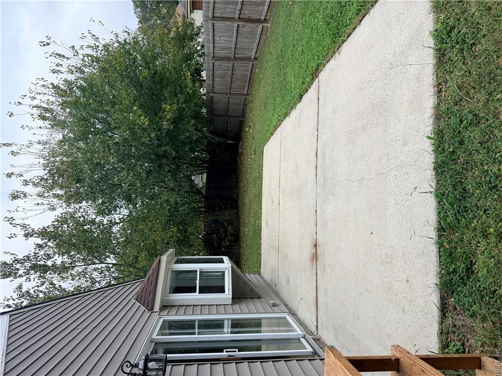 1509 Chessington Ct Property Photo 4