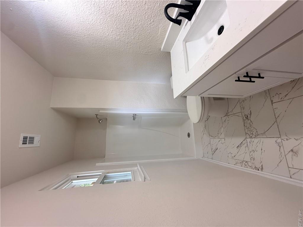 1509 Chessington Ct Property Photo 19