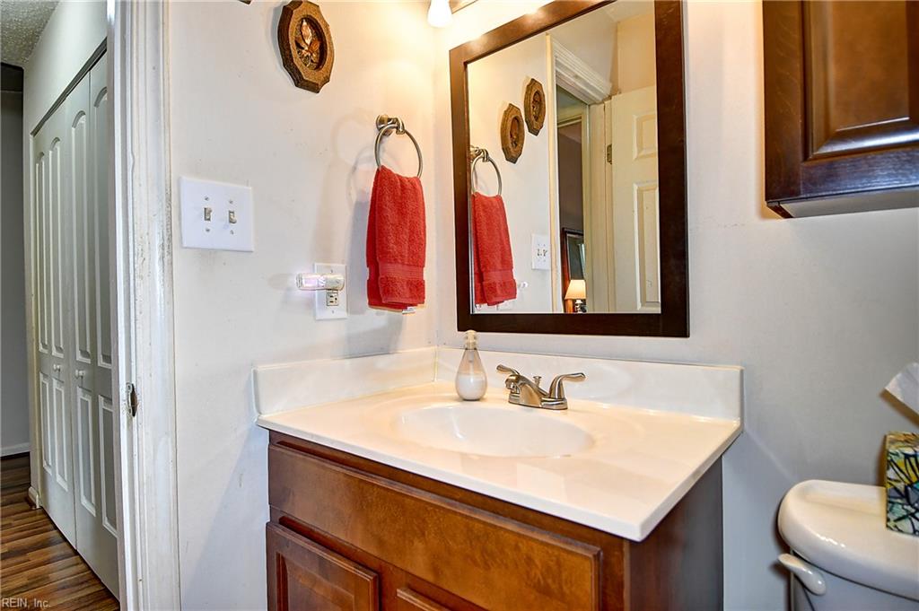 4208 Macarthur Rd Property Photo 15