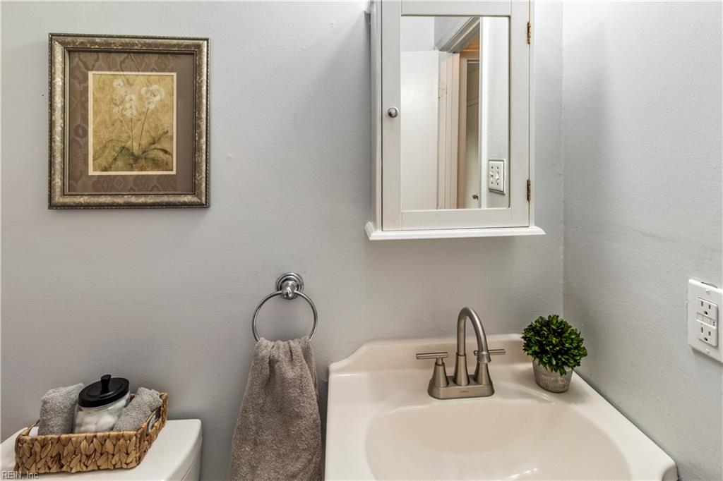 3544 Faraday Ln Property Photo 28