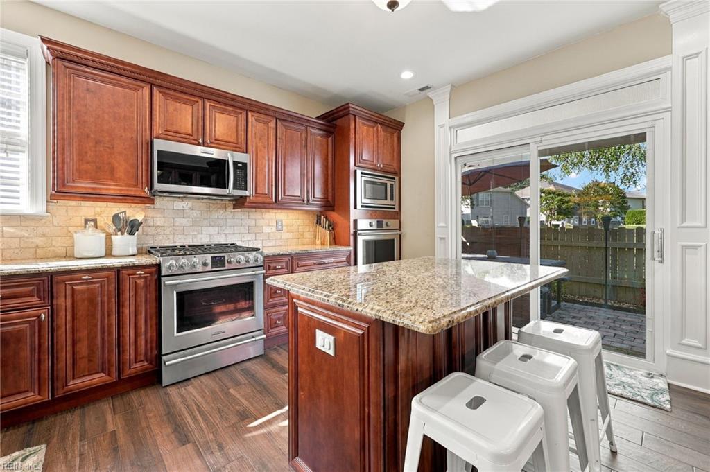 518 Silk Tree Ln Property Photo 11