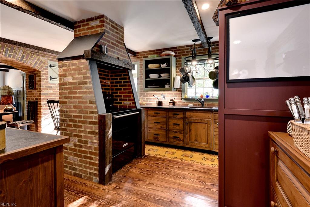 128 Edward Wakefield Property Photo 14