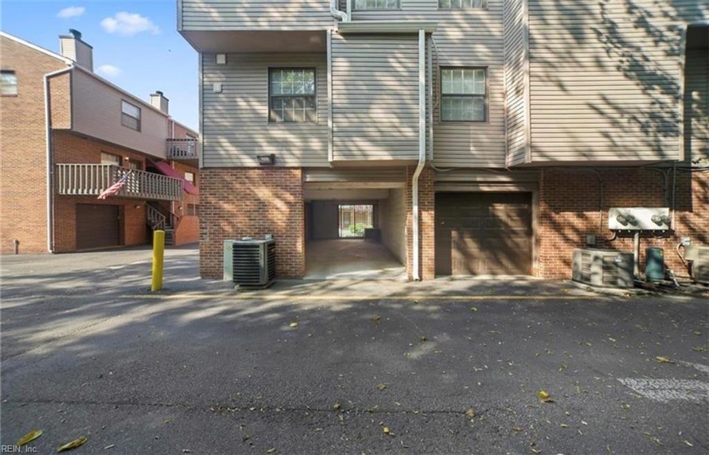 7440 Hampton Blvd Property Photo 1