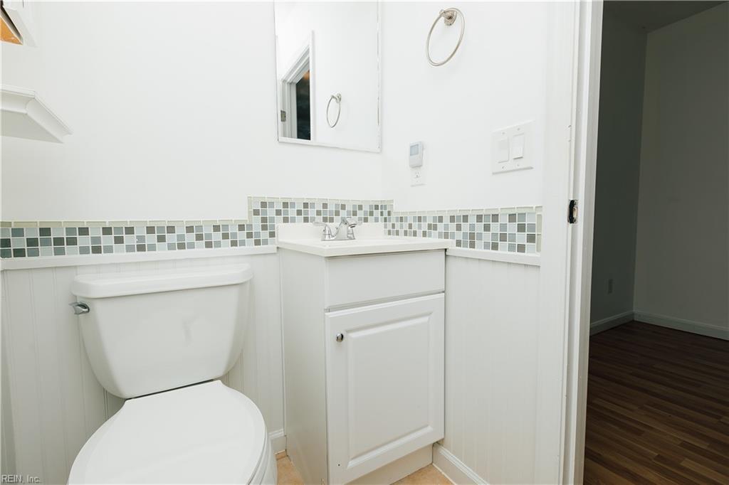 808 Baltic Walk Property Photo 8