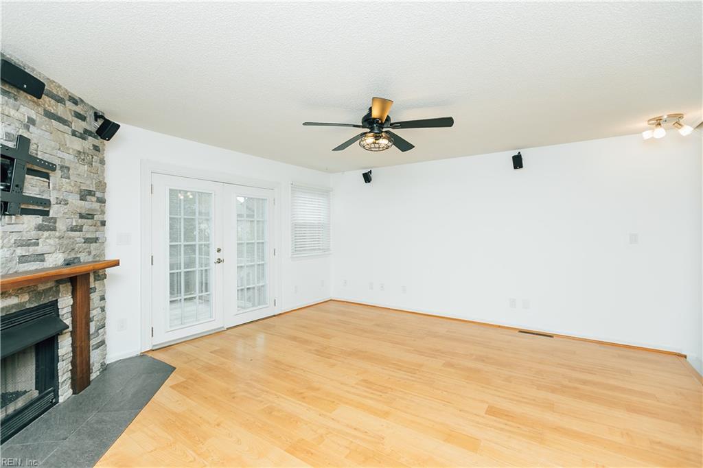 808 Baltic Walk Property Photo 21