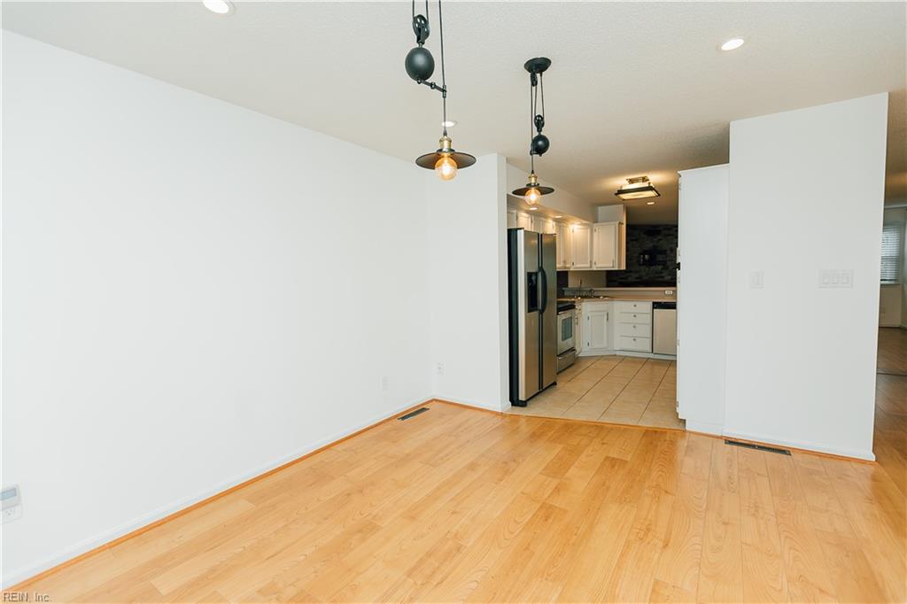 808 Baltic Walk Property Photo 26