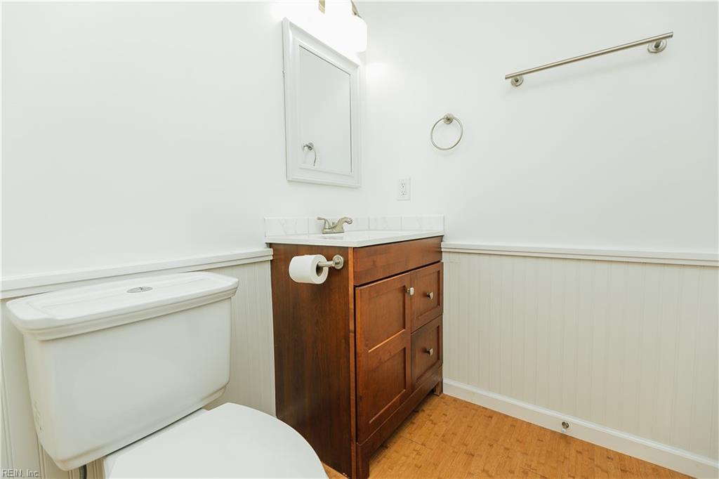 808 Baltic Walk Property Photo 34