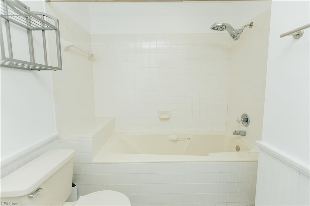 808 Baltic Walk Property Photo 42