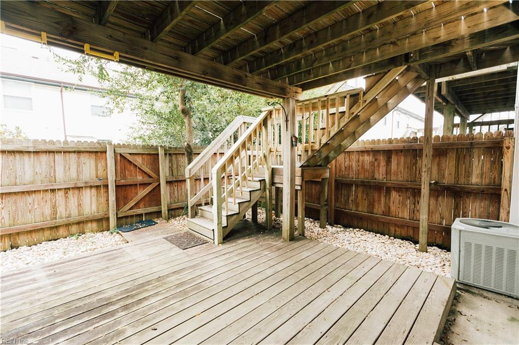 808 Baltic Walk Property Photo 49