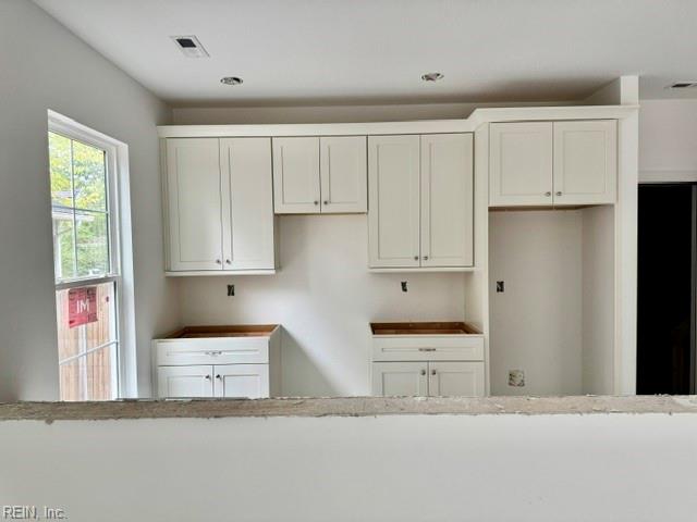 813 Mullen Rd Property Photo 3