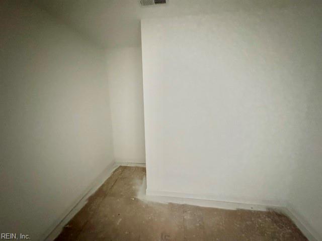 813 Mullen Rd Property Photo 9